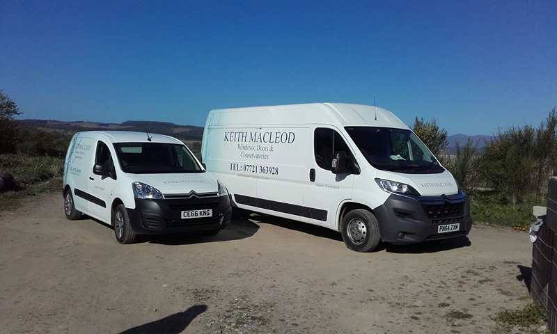 42560438_485617611953073_2057631304375074816_n vans
